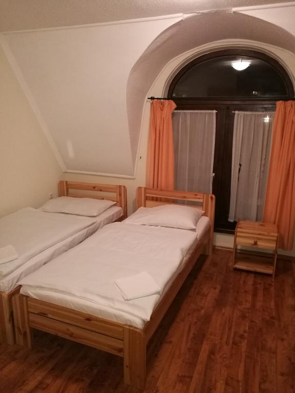Matyas Szallas Szombathely Exteriör bild